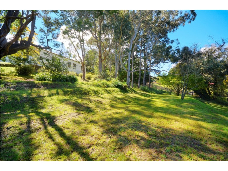 11 Kubya Street, Blackheath NSW 2785