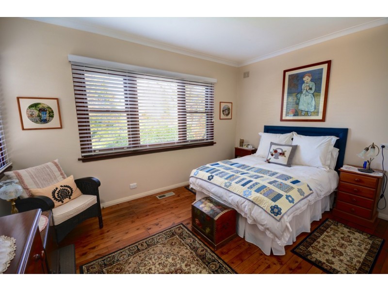 12 Shillington Street, Blackheath NSW 2785