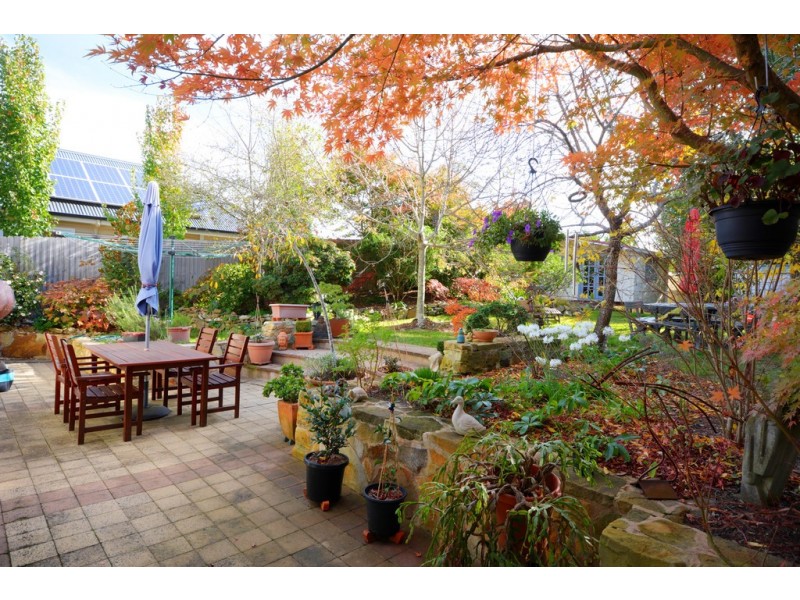 12 Shillington Street, Blackheath NSW 2785