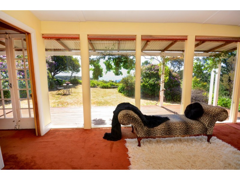 16 Lookout Street, Blackheath NSW 2785