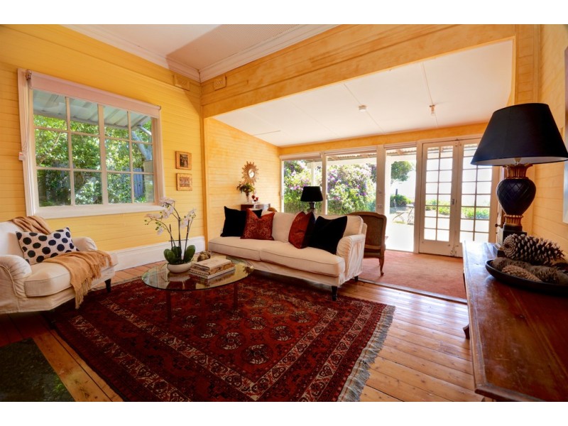 16 Lookout Street, Blackheath NSW 2785