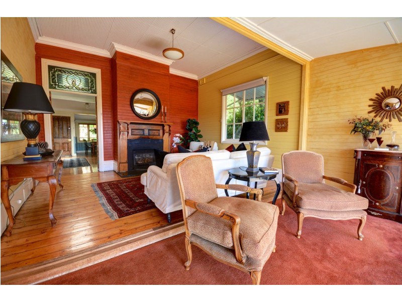 16 Lookout Street, Blackheath NSW 2785