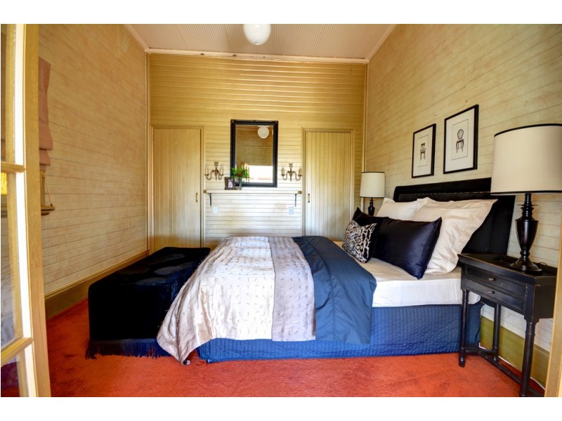 16 Lookout Street, Blackheath NSW 2785