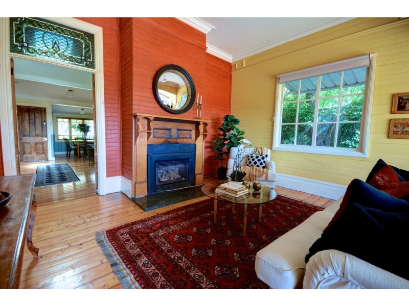 16 Lookout Street, Blackheath NSW 2785