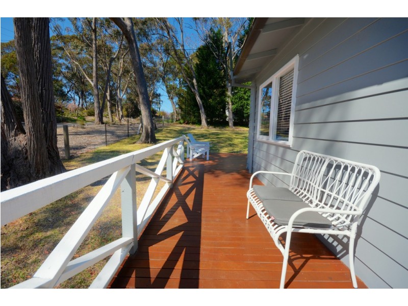 20 Closeburn Drive, Mount Victoria NSW 2786