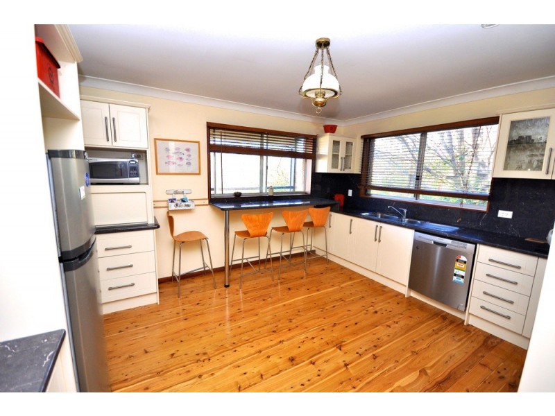 6 Linkview Avenue, Blackheath NSW 2785