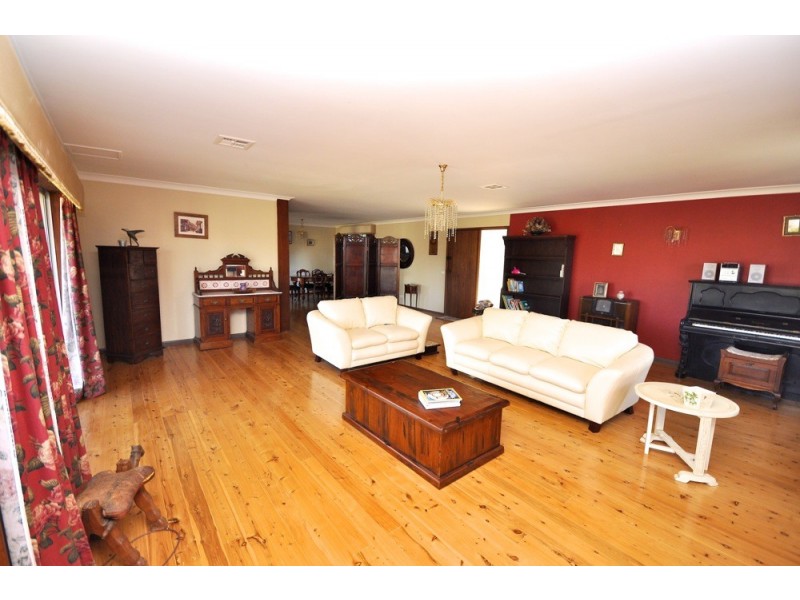 6 Linkview Avenue, Blackheath NSW 2785