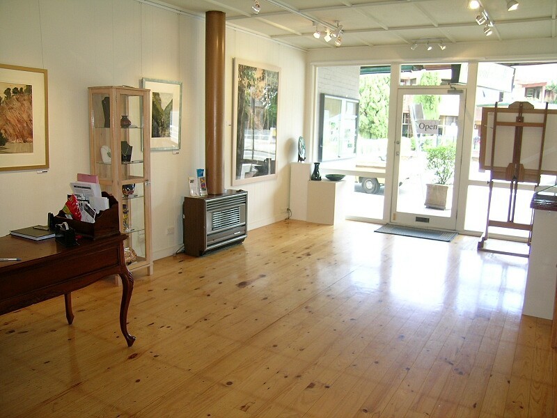 8 Govetts Leap Road, Blackheath NSW 2785