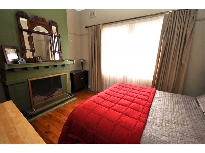 16 Belvidere Avenue, Blackheath NSW 2785