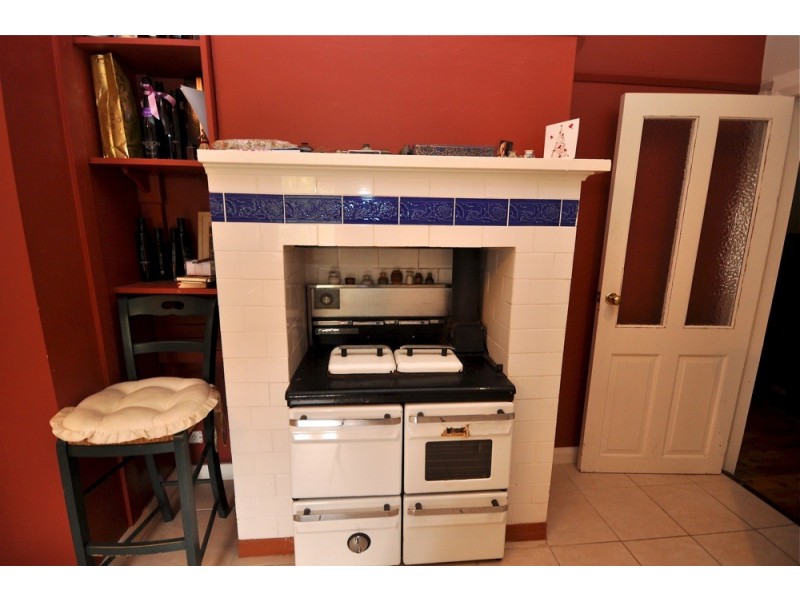 16 Belvidere Avenue, Blackheath NSW 2785