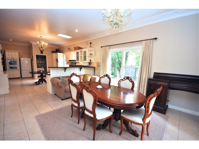 16 Belvidere Avenue, Blackheath NSW 2785