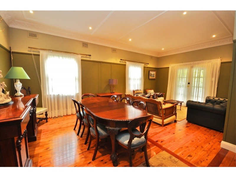 16 Belvidere Avenue, Blackheath NSW 2785