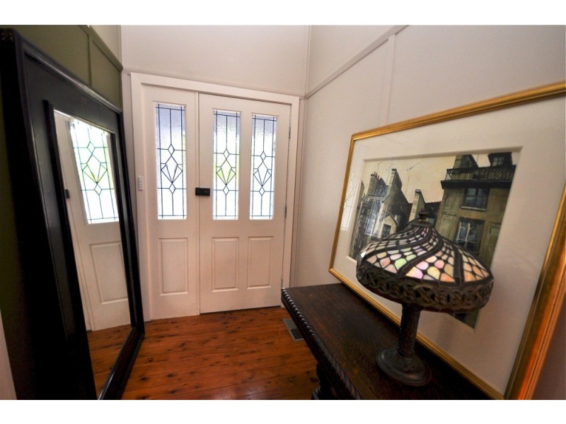 16 Belvidere Avenue, Blackheath NSW 2785