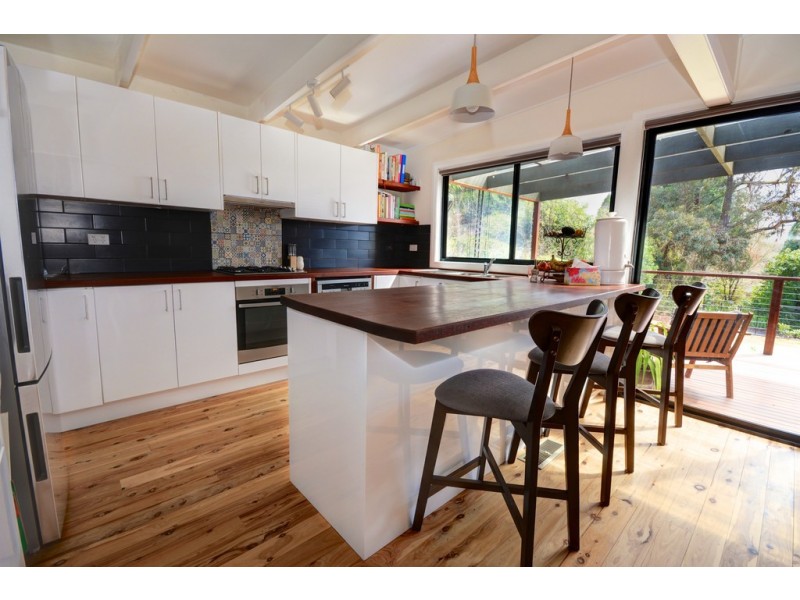 4 Irvine Avenue, Blackheath NSW 2785