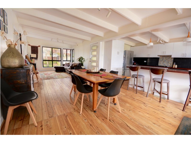 4 Irvine Avenue, Blackheath NSW 2785