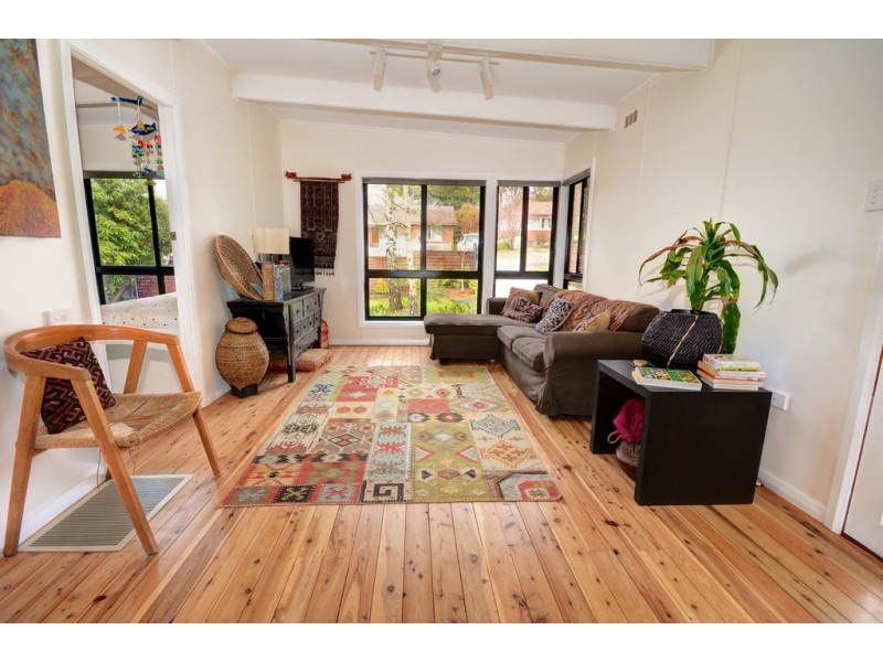 4 Irvine Avenue, Blackheath NSW 2785