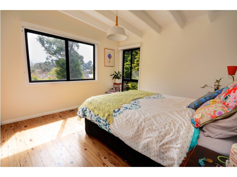 4 Irvine Avenue, Blackheath NSW 2785