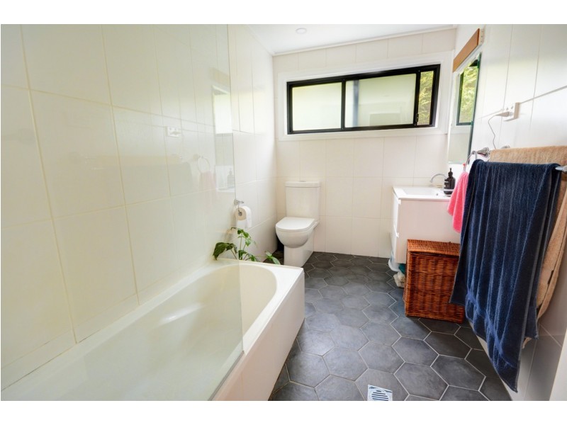 4 Irvine Avenue, Blackheath NSW 2785
