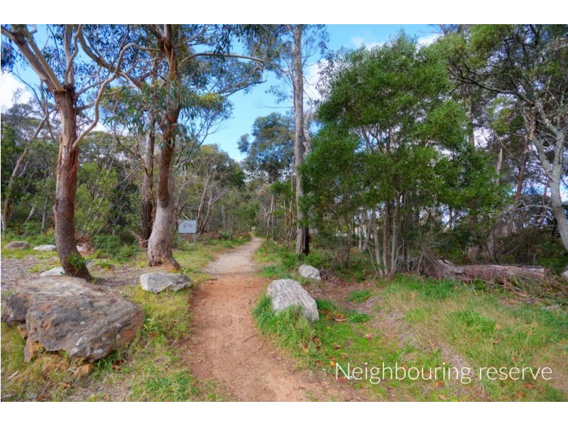 32 Brentwood Avenue, Blackheath NSW 2785