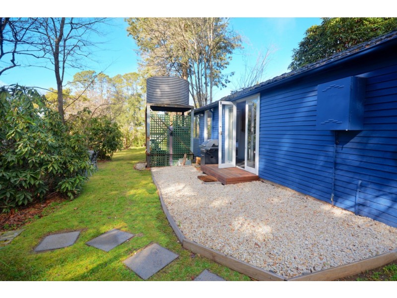11 Barratt Street, Blackheath NSW 2785