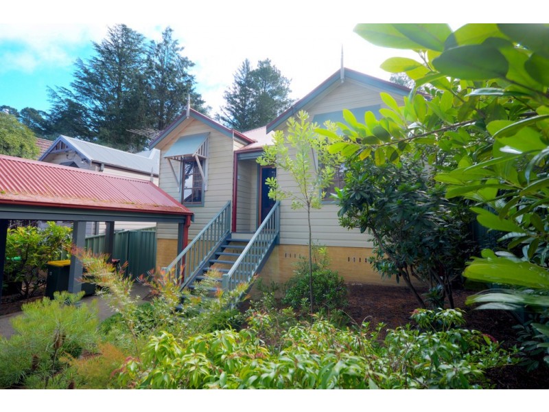 17 Ada Road, Blackheath NSW 2785