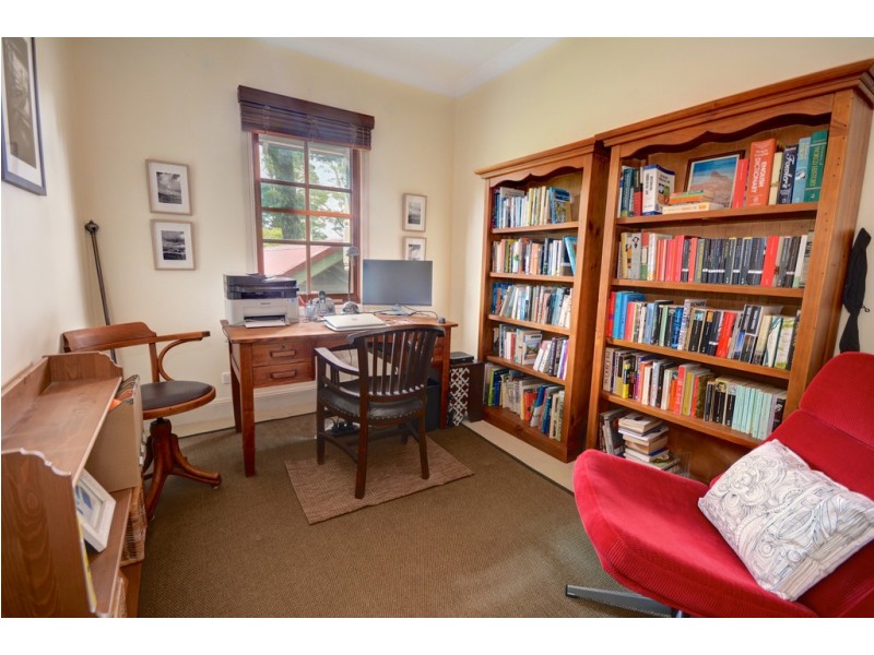 17 Ada Road, Blackheath NSW 2785