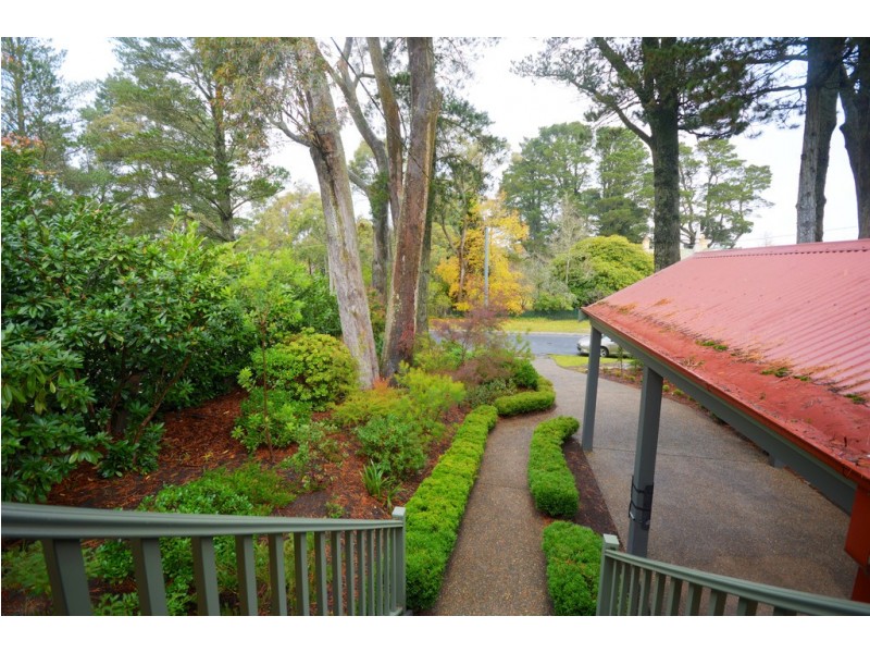 17 Ada Road, Blackheath NSW 2785