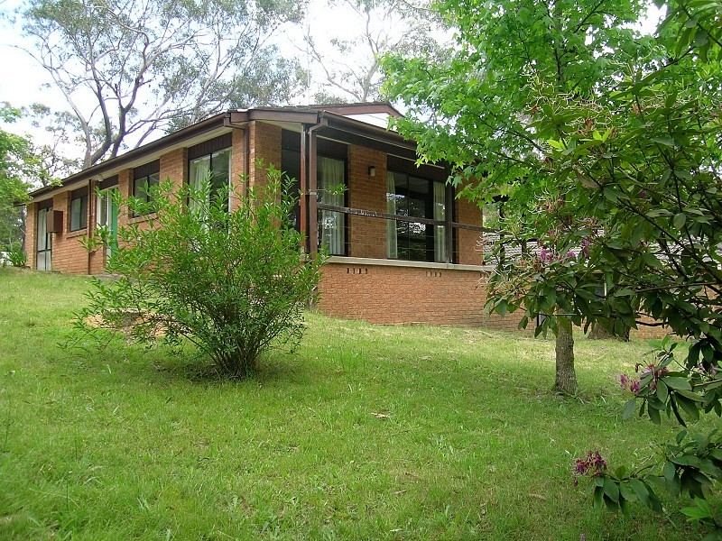 90 Clarence Road, Blackheath NSW 2785