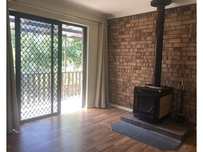 10 MEL AVENUE, Blackheath NSW 2785
