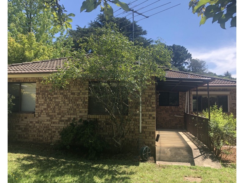10 MEL AVENUE, Blackheath NSW 2785