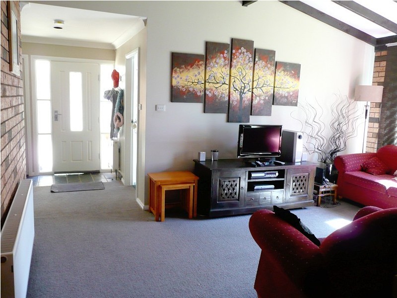 10 Glen St, Blackheath NSW 2785