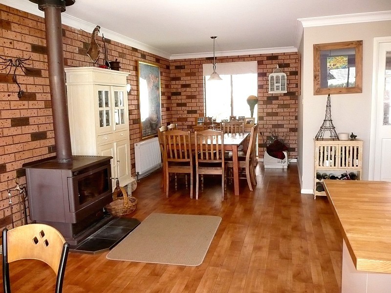 10 Glen St, Blackheath NSW 2785