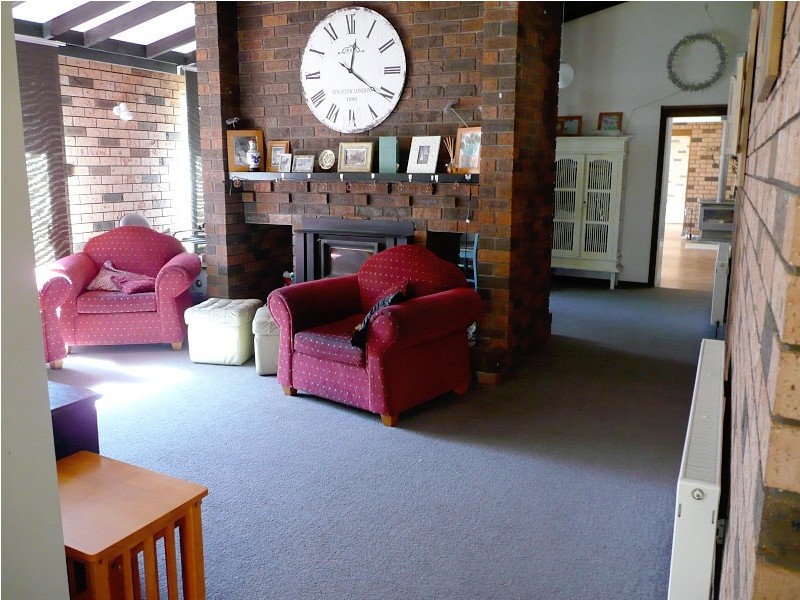 10 Glen St, Blackheath NSW 2785