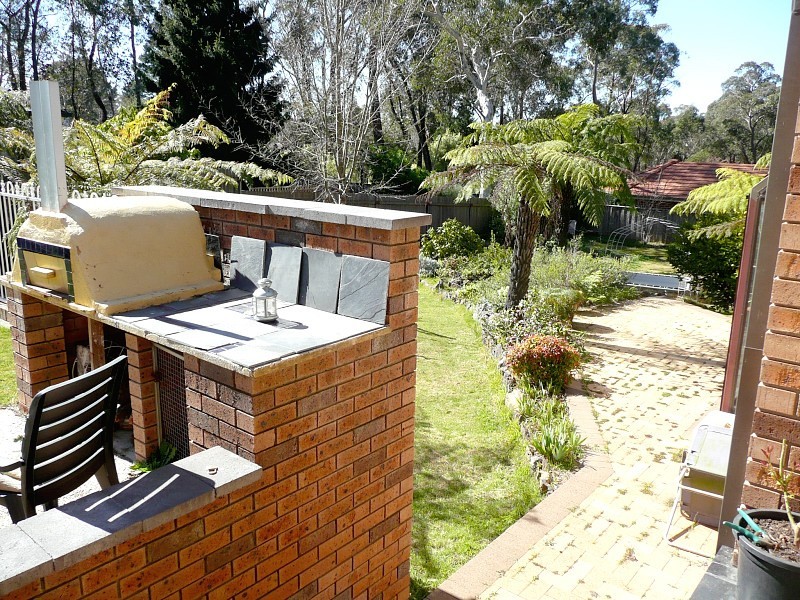 10 Glen St, Blackheath NSW 2785