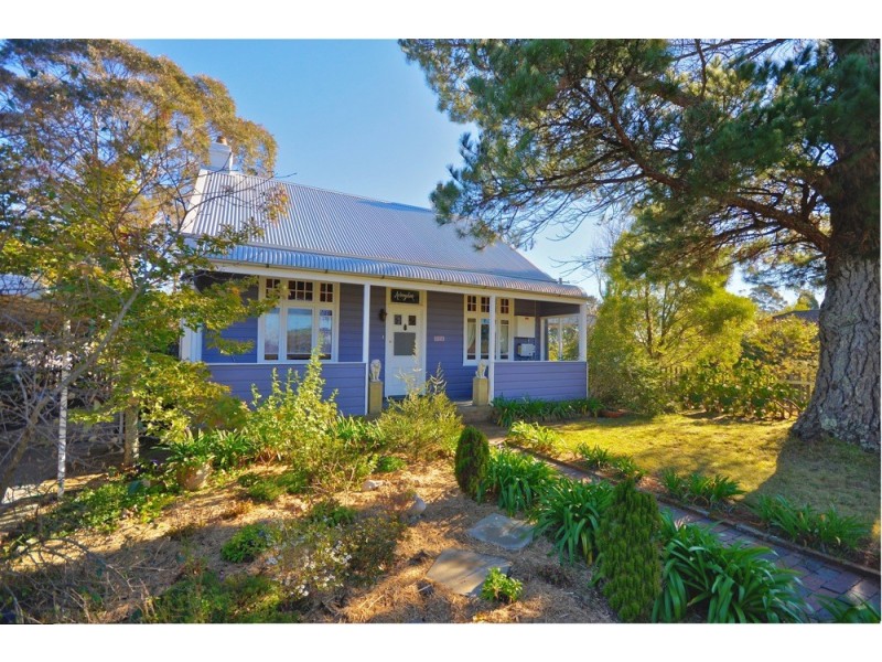 130 Hat Hill Road, Blackheath NSW 2785