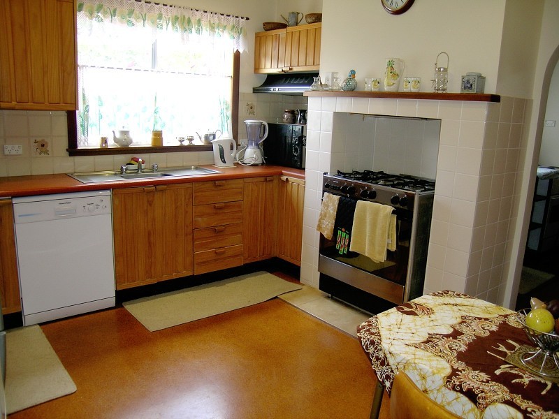 89 Govetts Leap Rd, Blackheath NSW 2785