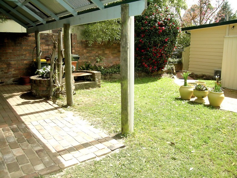 89 Govetts Leap Rd, Blackheath NSW 2785