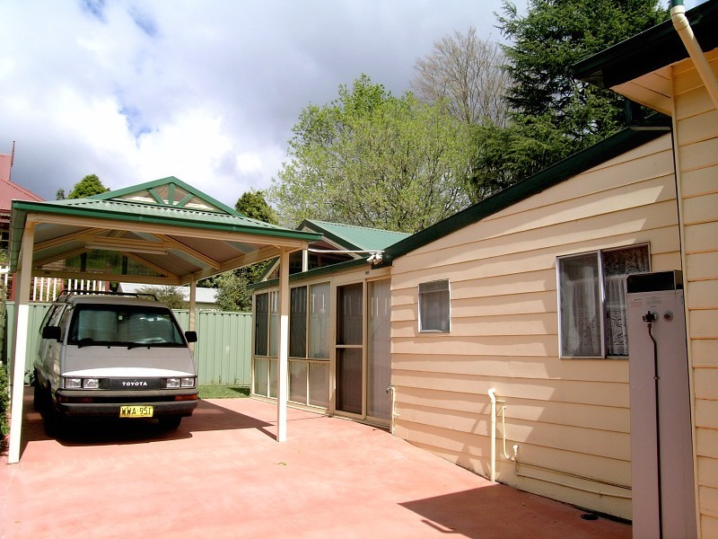 89 Govetts Leap Rd, Blackheath NSW 2785