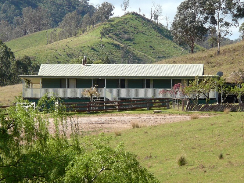 GLADFRED 786 Peach Tree Road, Megalong NSW 2785