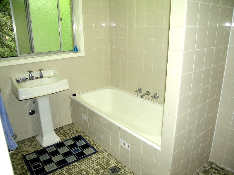 83 Govetts Leap Rd, Blackheath NSW 2785