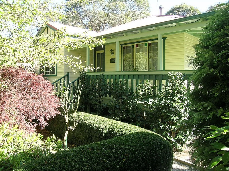 20 St Andrews Avenue, Blackheath NSW 2785