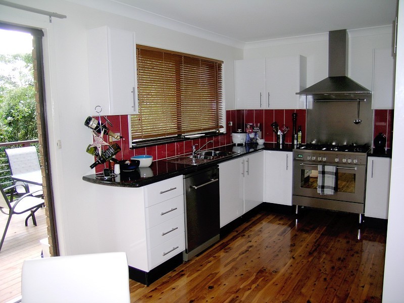 54 Godson Ave, Blackheath NSW 2785