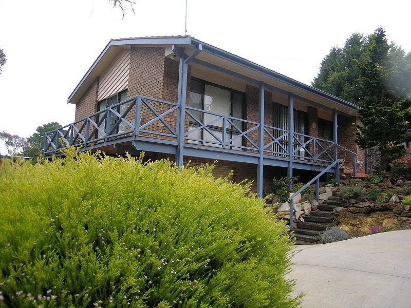 7 Eveleigh Avenue, Blackheath NSW 2785