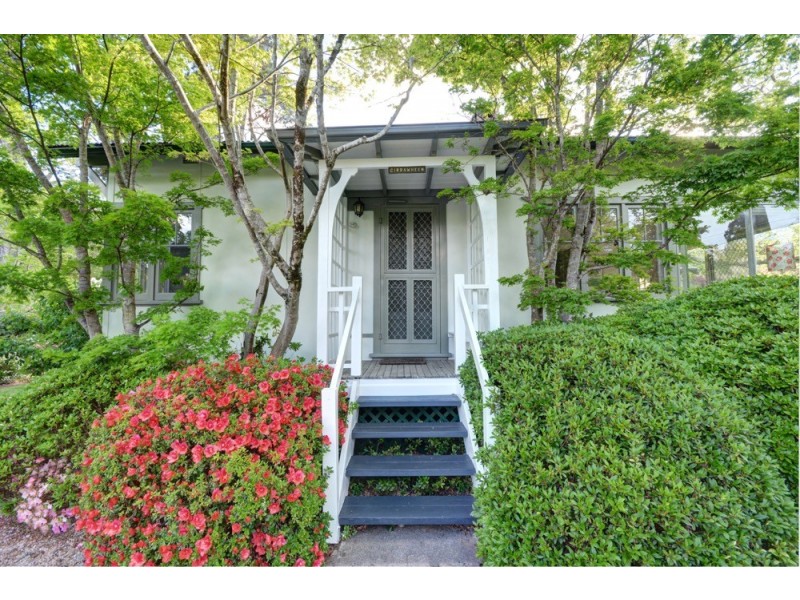 18 Barratt Street, Blackheath NSW 2785