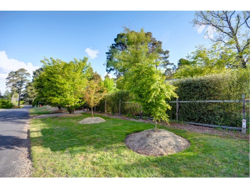 18 Barratt Street, Blackheath NSW 2785