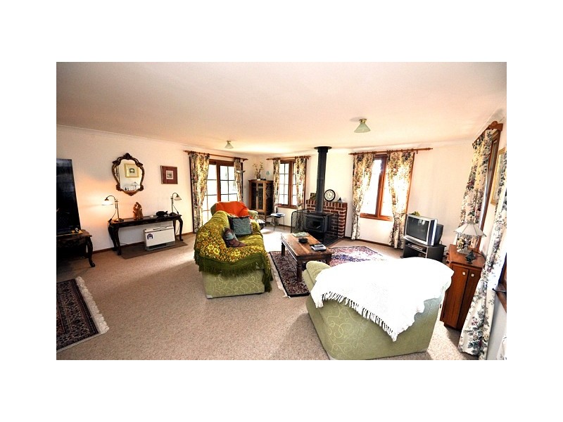 6 Harrison Street, Blackheath NSW 2785