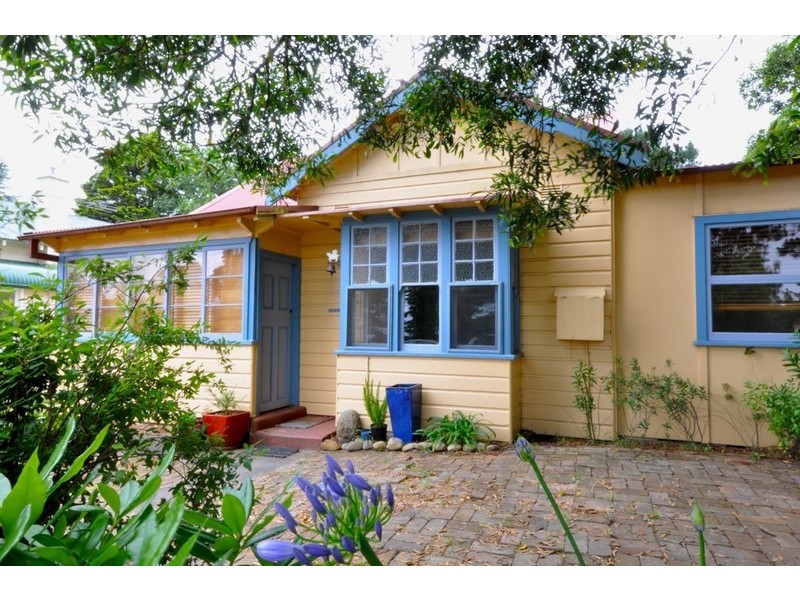 11 Staveley Parade, Blackheath NSW 2785