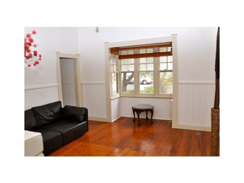 11 Staveley Parade, Blackheath NSW 2785