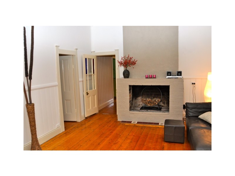 11 Staveley Parade, Blackheath NSW 2785