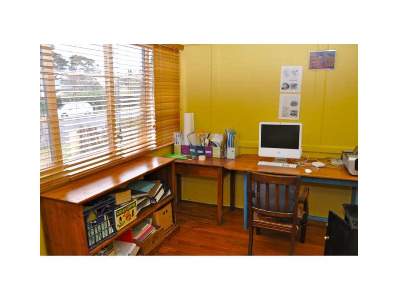 11 Staveley Parade, Blackheath NSW 2785